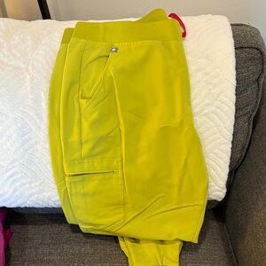 Figs Limeade Zamora Jogger Scrub pants XLT